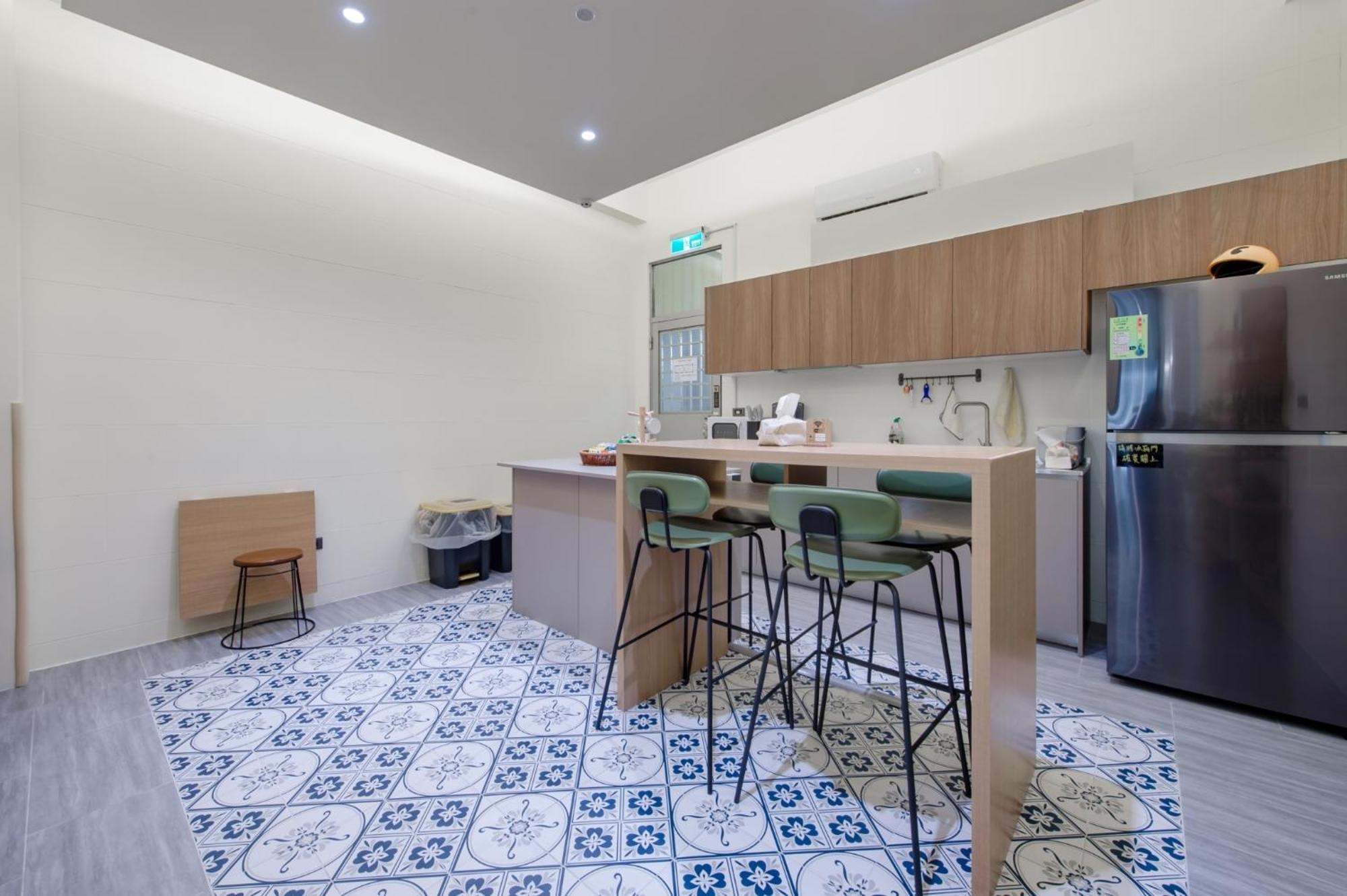 Long Stay Here Tainan Esterno foto